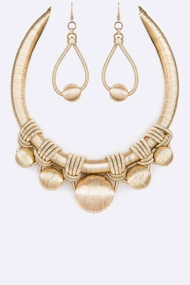 Damii Elegance Necklace and Earring Ensemble